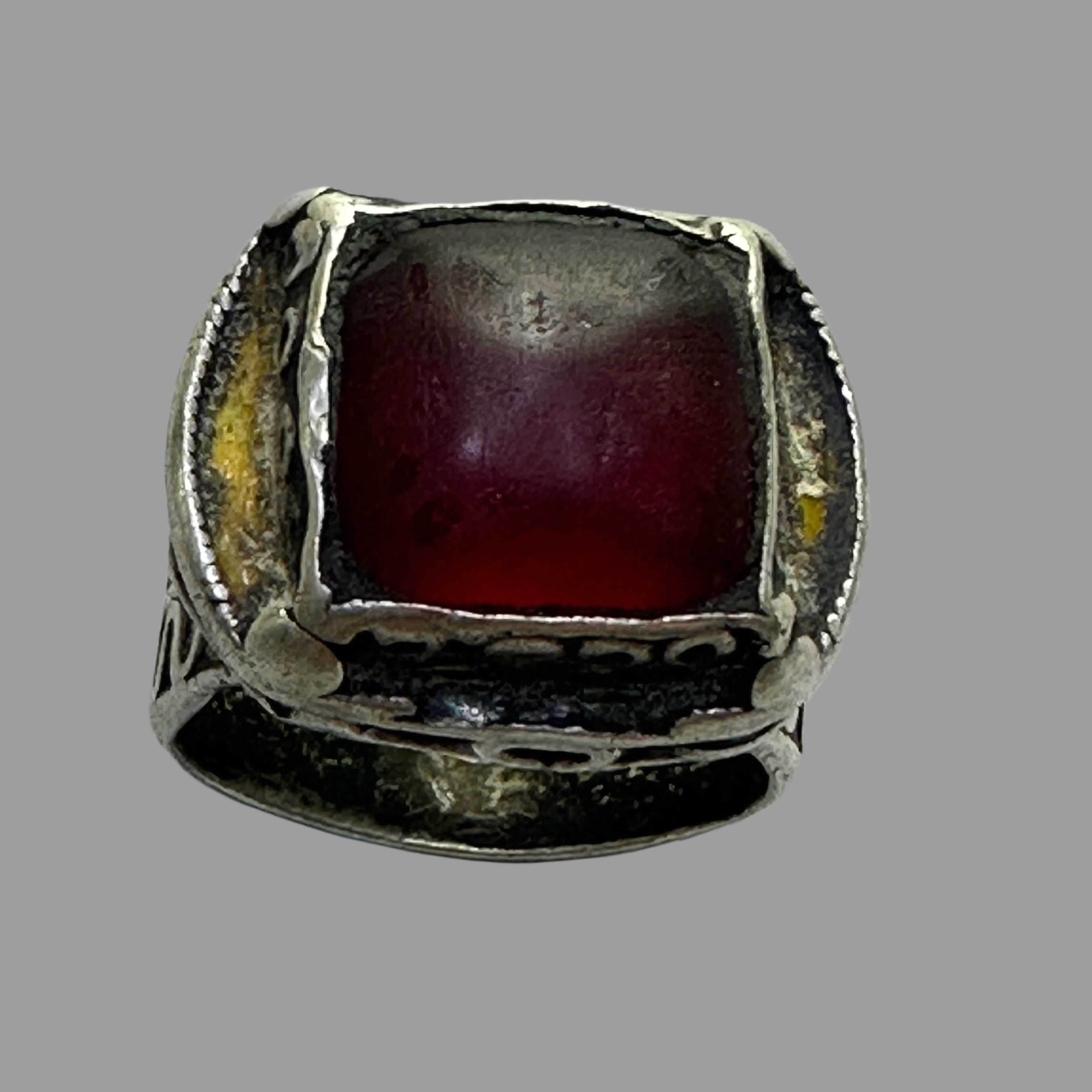 Antique Amazigh Silver Ring